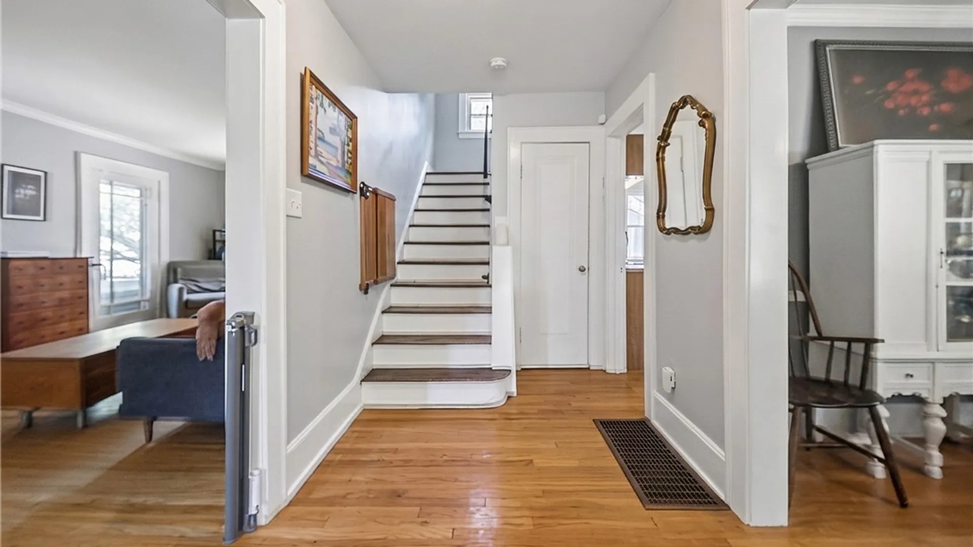 Property at 225 Strathmore Drive, Syracuse, NY 13207 10