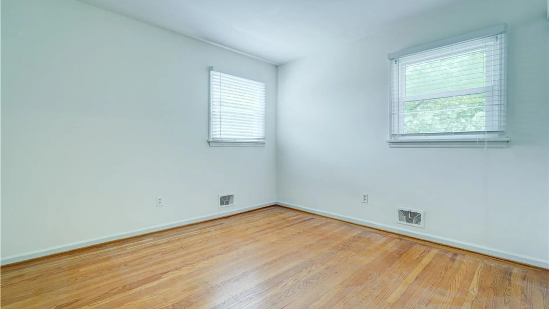 Property at 34 Sturbridge Lane, Pittsford, NY 14534 19
