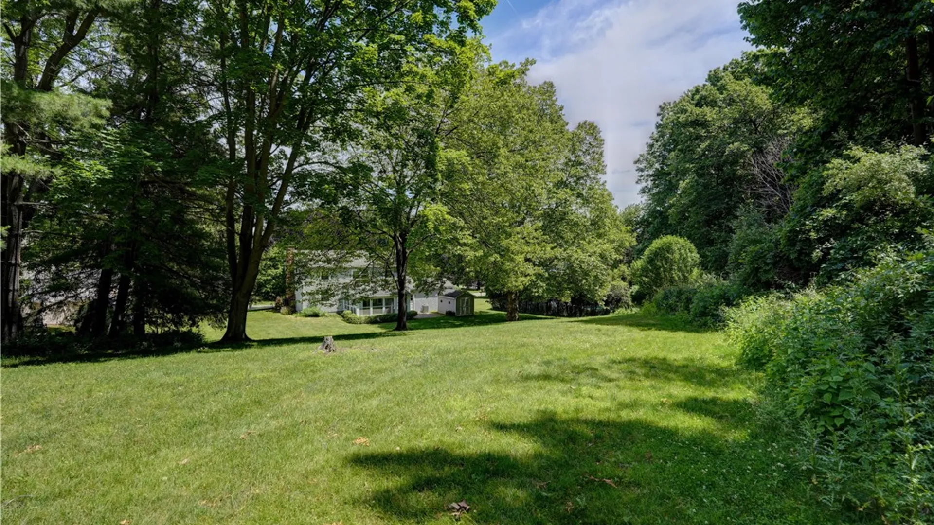Property at 34 Sturbridge Lane, Pittsford, NY 14534 27