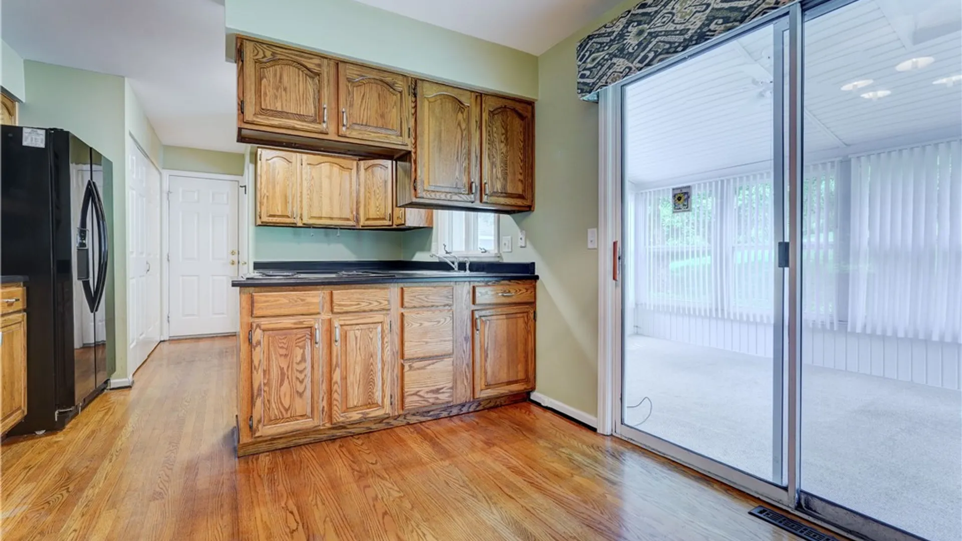 Property at 34 Sturbridge Lane, Pittsford, NY 14534 6