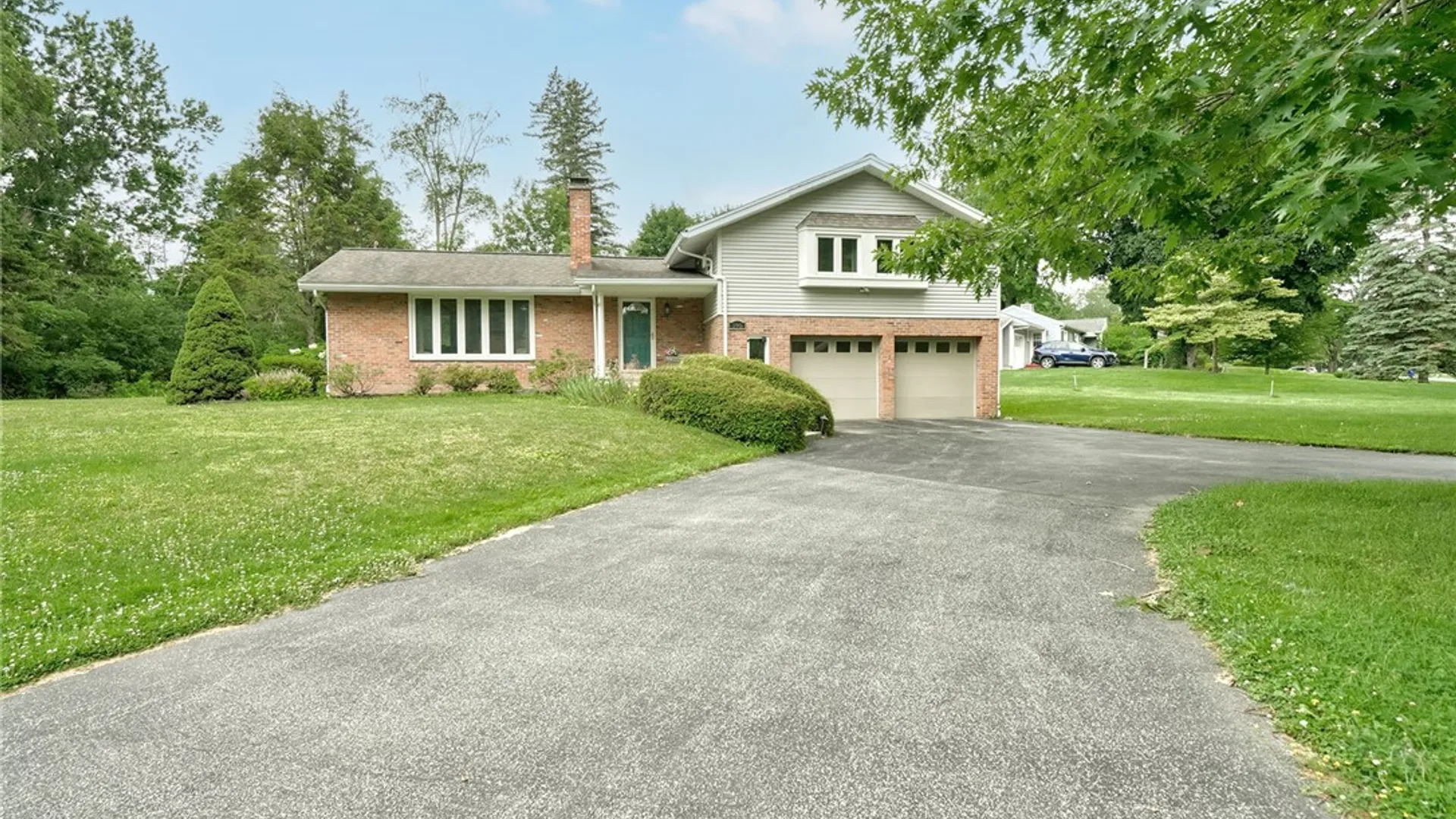 Property at 395 Ridgemont Drive, Greece, NY 14626 5