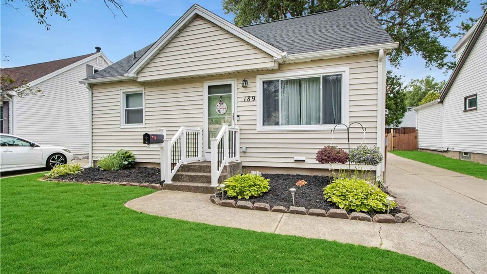 Property at 189 Delray Avenue, West Seneca, NY 14224 7