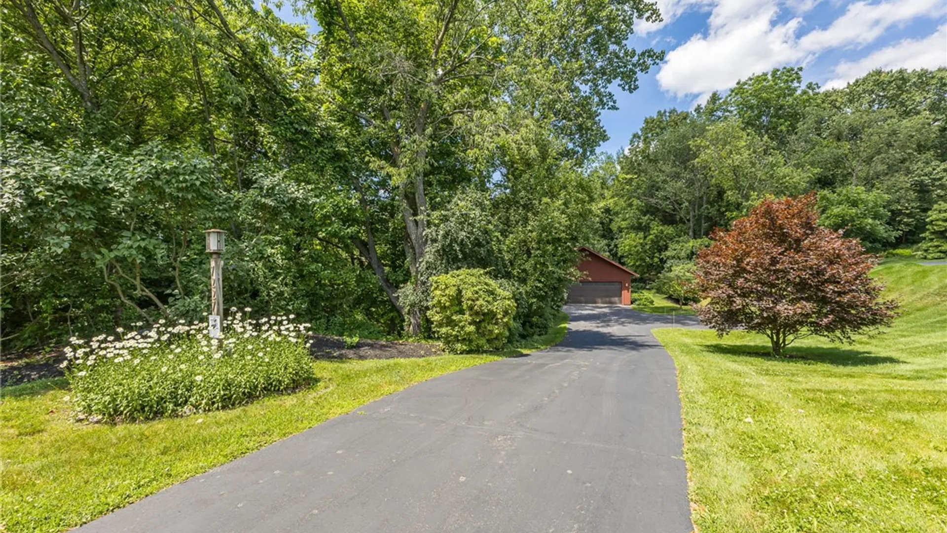 Property at 7227 Hertfordshire, Victor, NY 14564 3