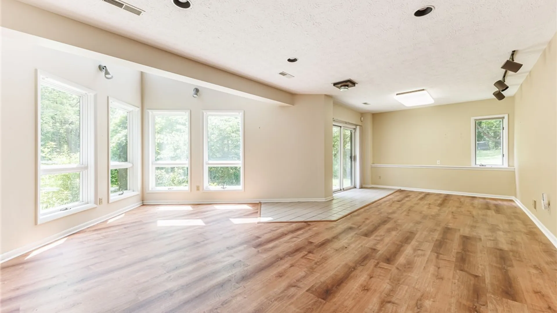 Property at 7227 Hertfordshire, Victor, NY 14564 30