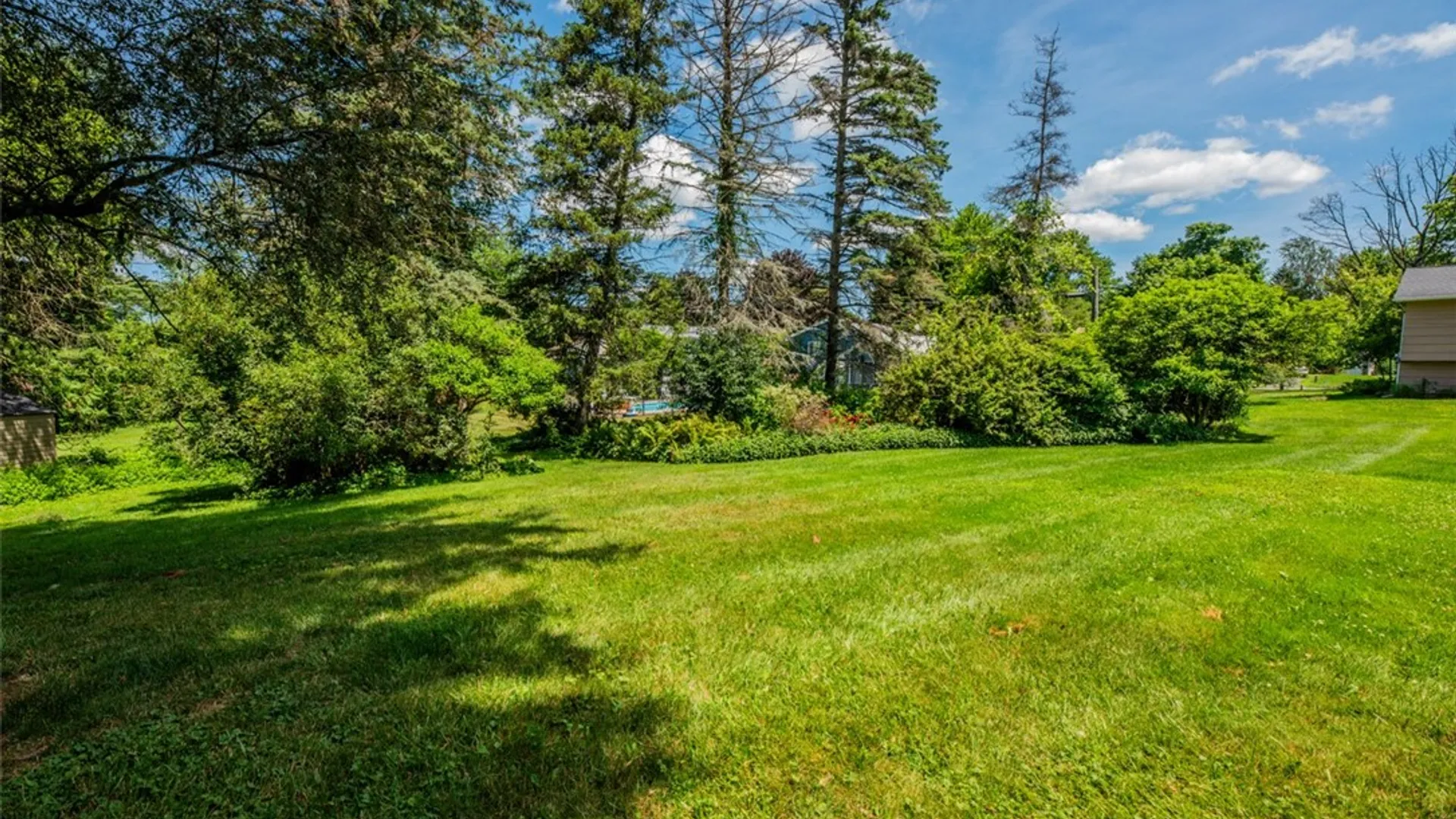 Property at 40 Rolling Hill Drive, Perinton, NY 14450 40