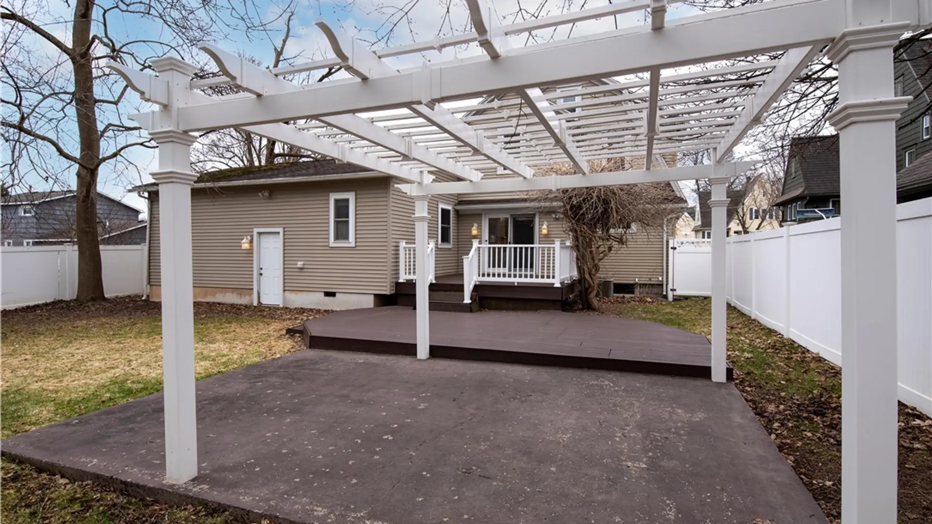 Property at 111 Charing Road, DeWitt, NY 13214 9