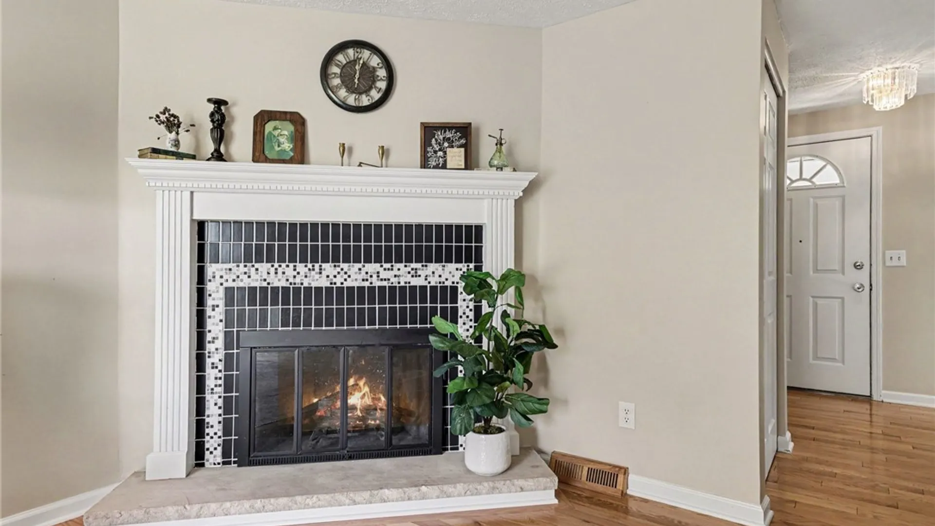Property at 868 Independence Drive, Webster, NY 14580 12