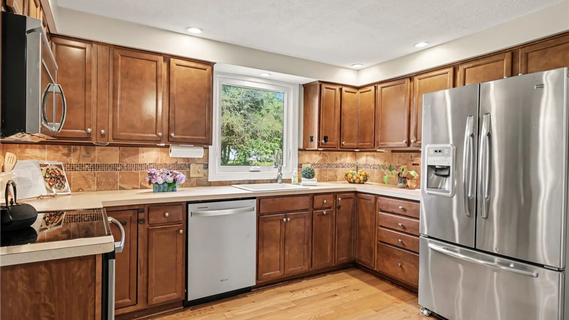 Property at 868 Independence Drive, Webster, NY 14580 8