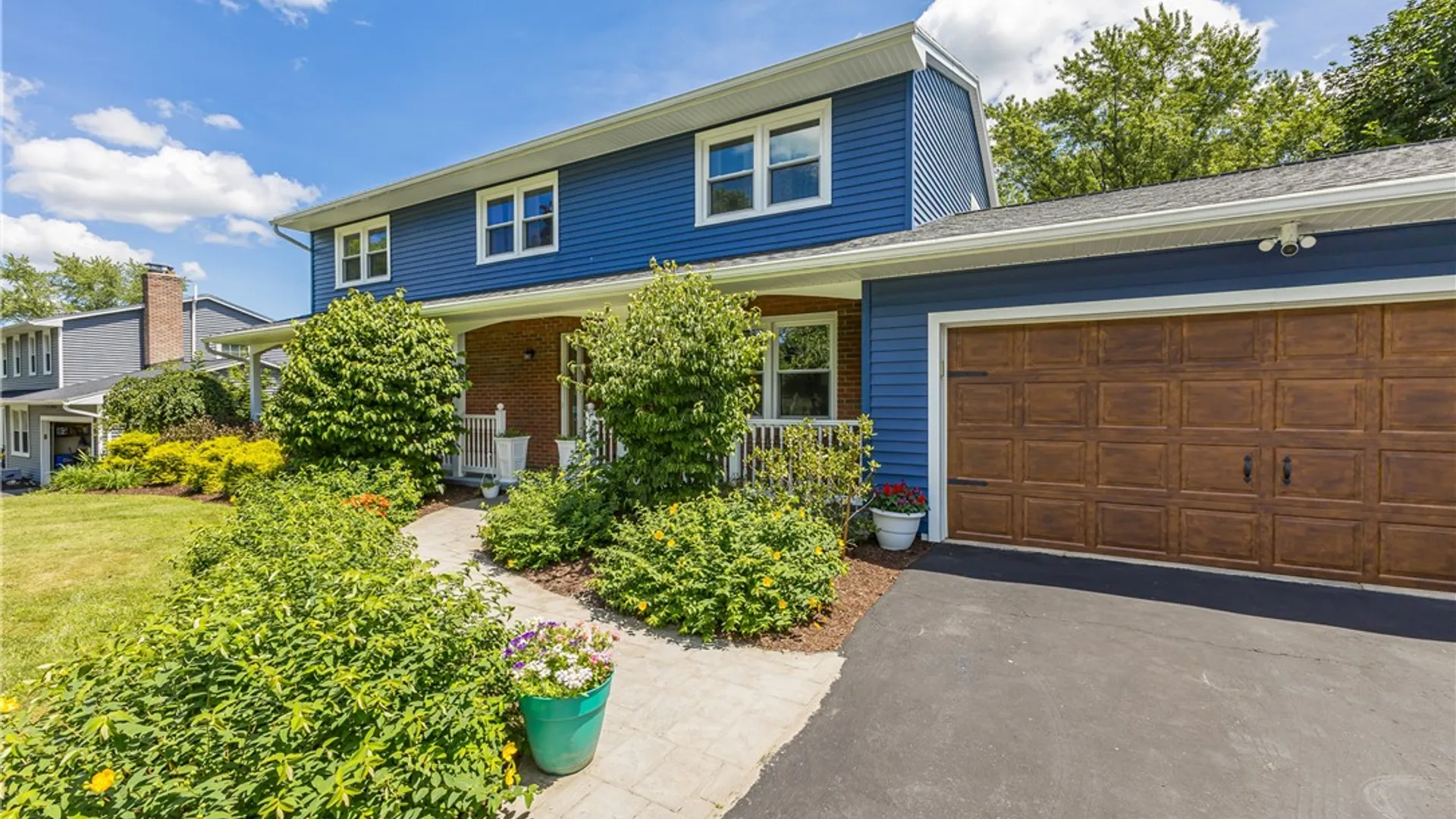 Property at 18 Waterford Way, Perinton, NY 14450 2