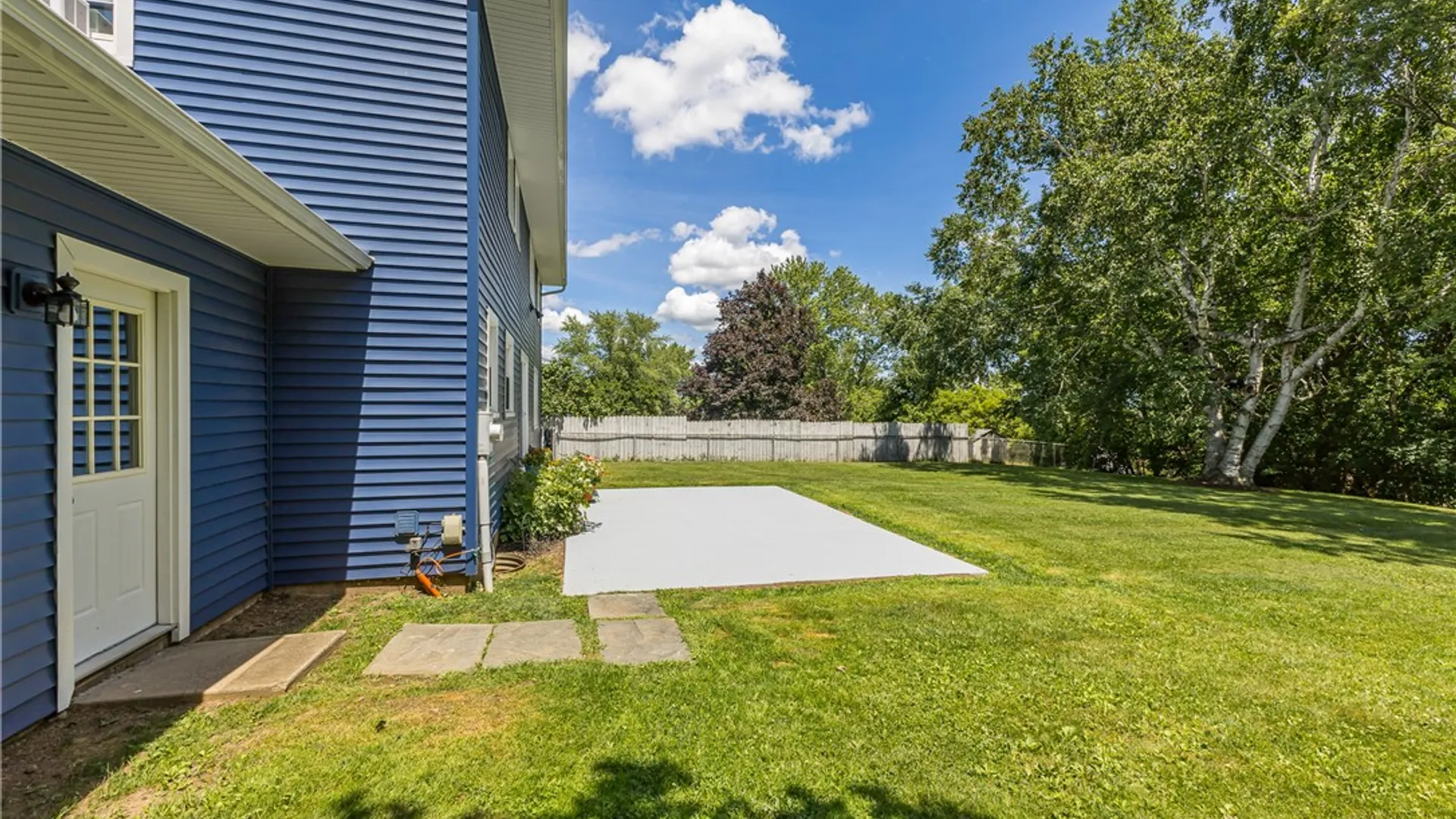 Property at 18 Waterford Way, Perinton, NY 14450 32