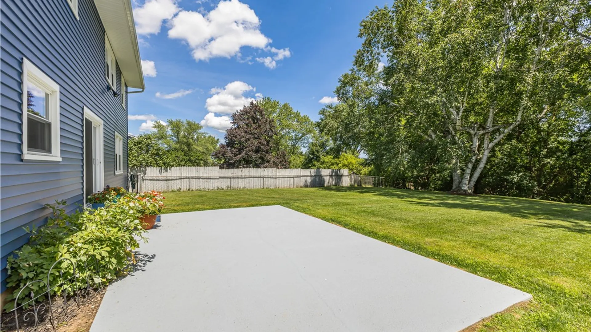 Property at 18 Waterford Way, Perinton, NY 14450 34