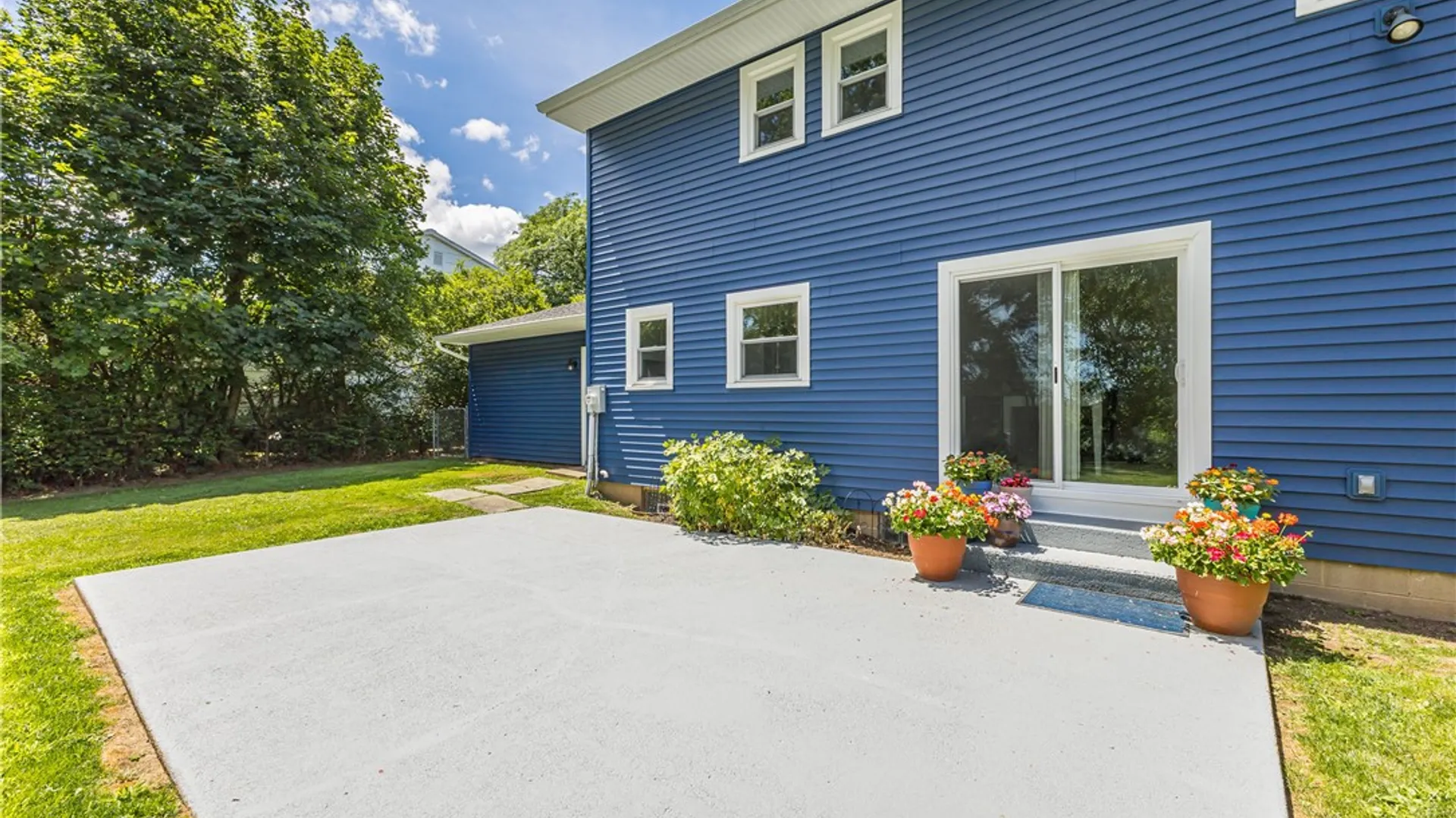 Property at 18 Waterford Way, Perinton, NY 14450 35