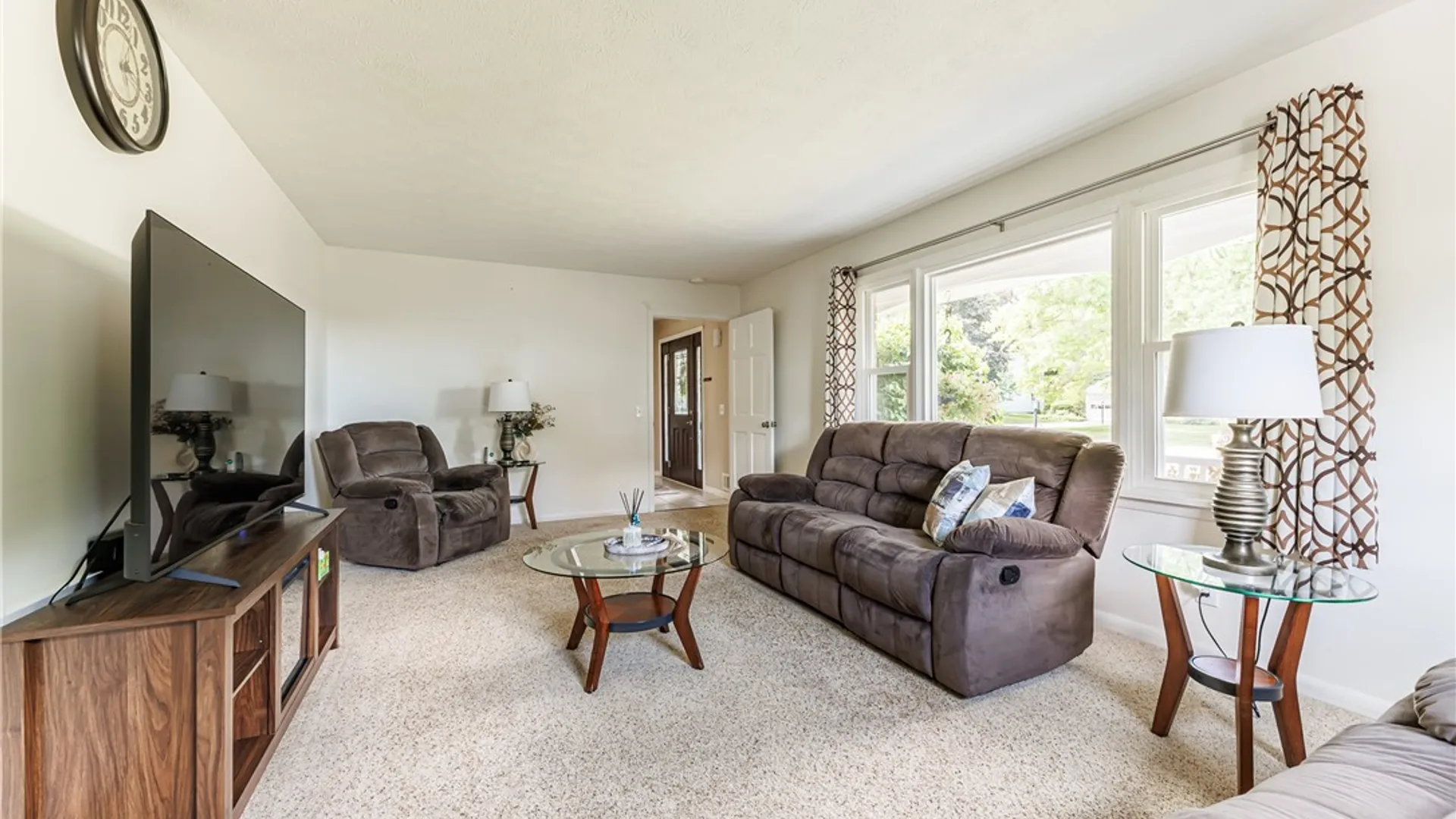 Property at 18 Waterford Way, Perinton, NY 14450 9