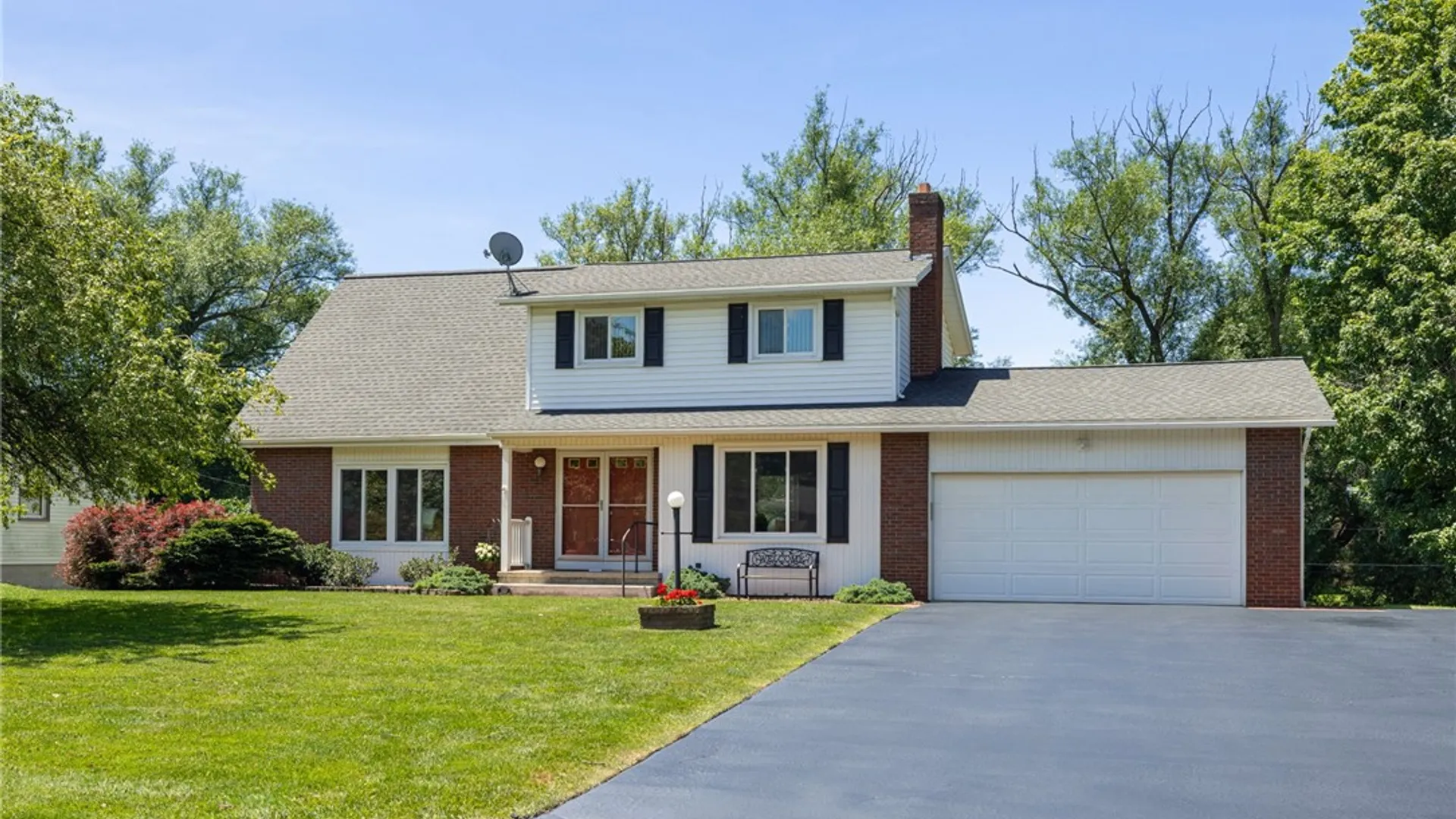 Property at 189 Sherri Ann Lane, Greece, NY 14626 2