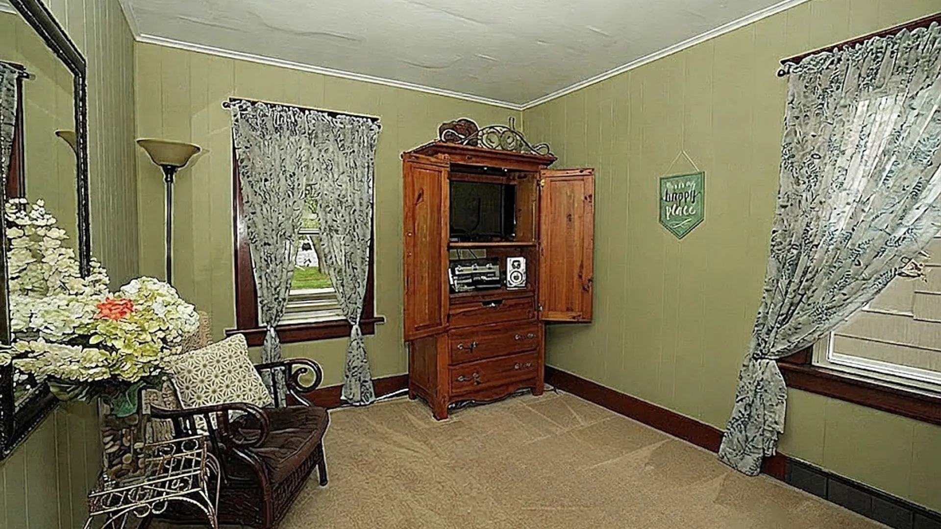 Property at 79 Stenzil Street, North Tonawanda, NY 14120 12