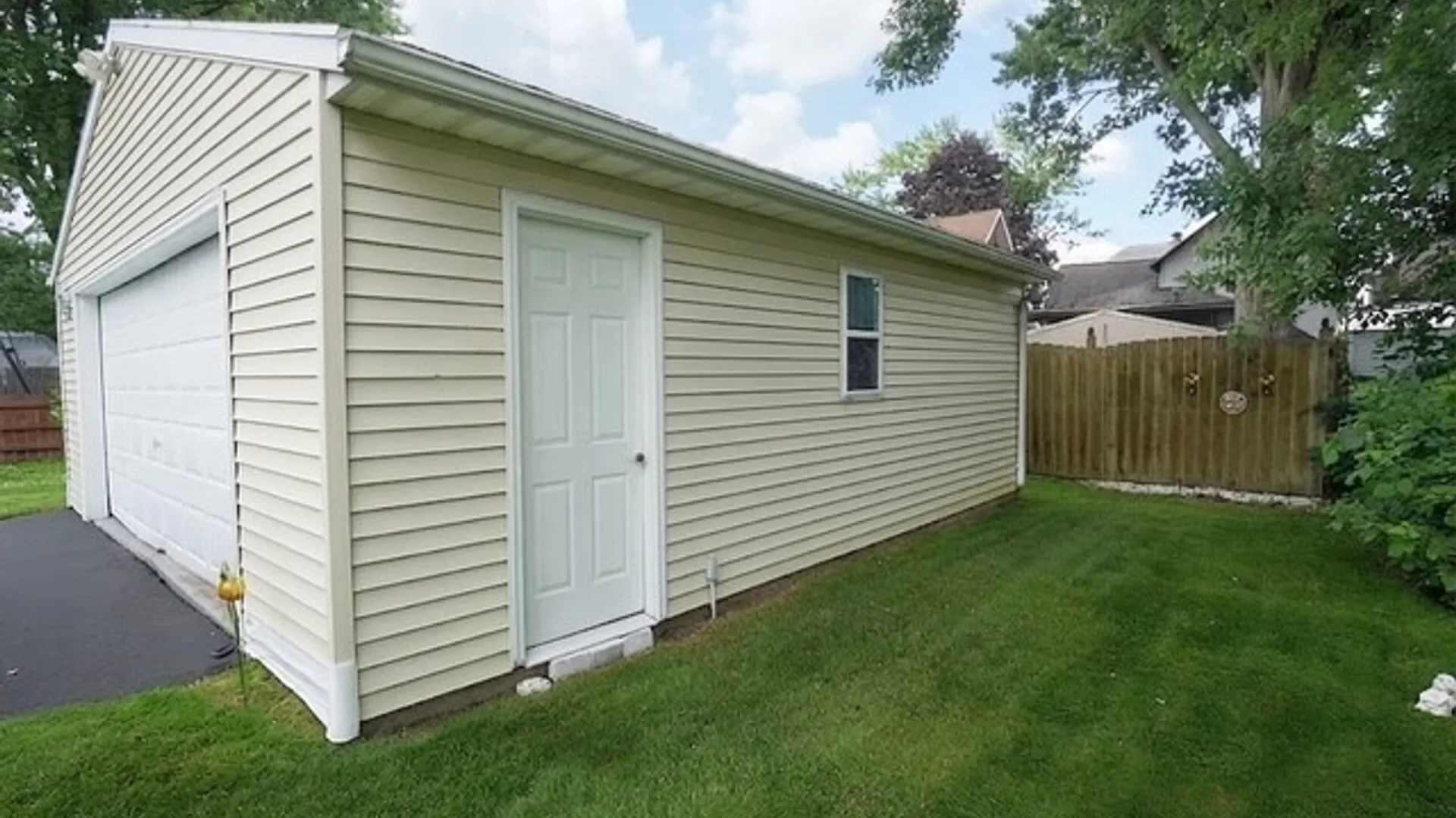 Property at 79 Stenzil Street, North Tonawanda, NY 14120 34