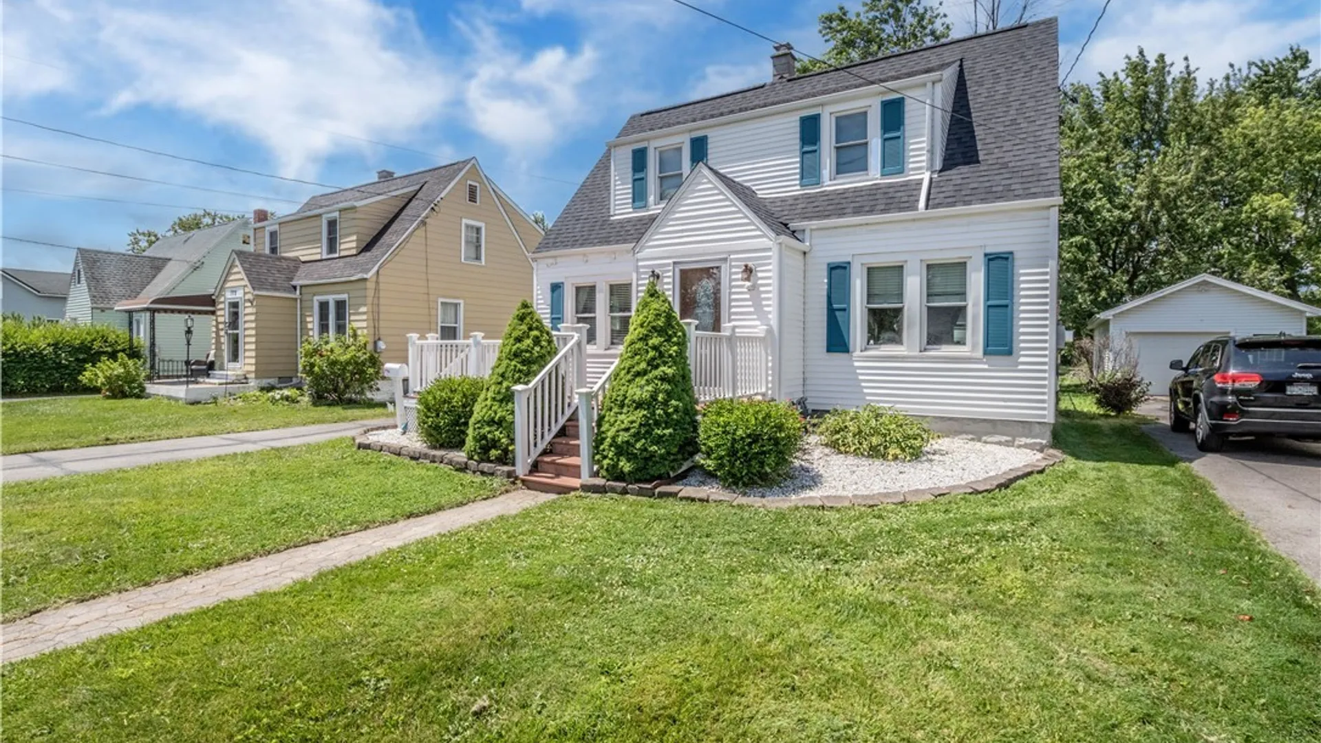 Property at 782 Beach Rd Road, Cheektowaga, NY 14225 2