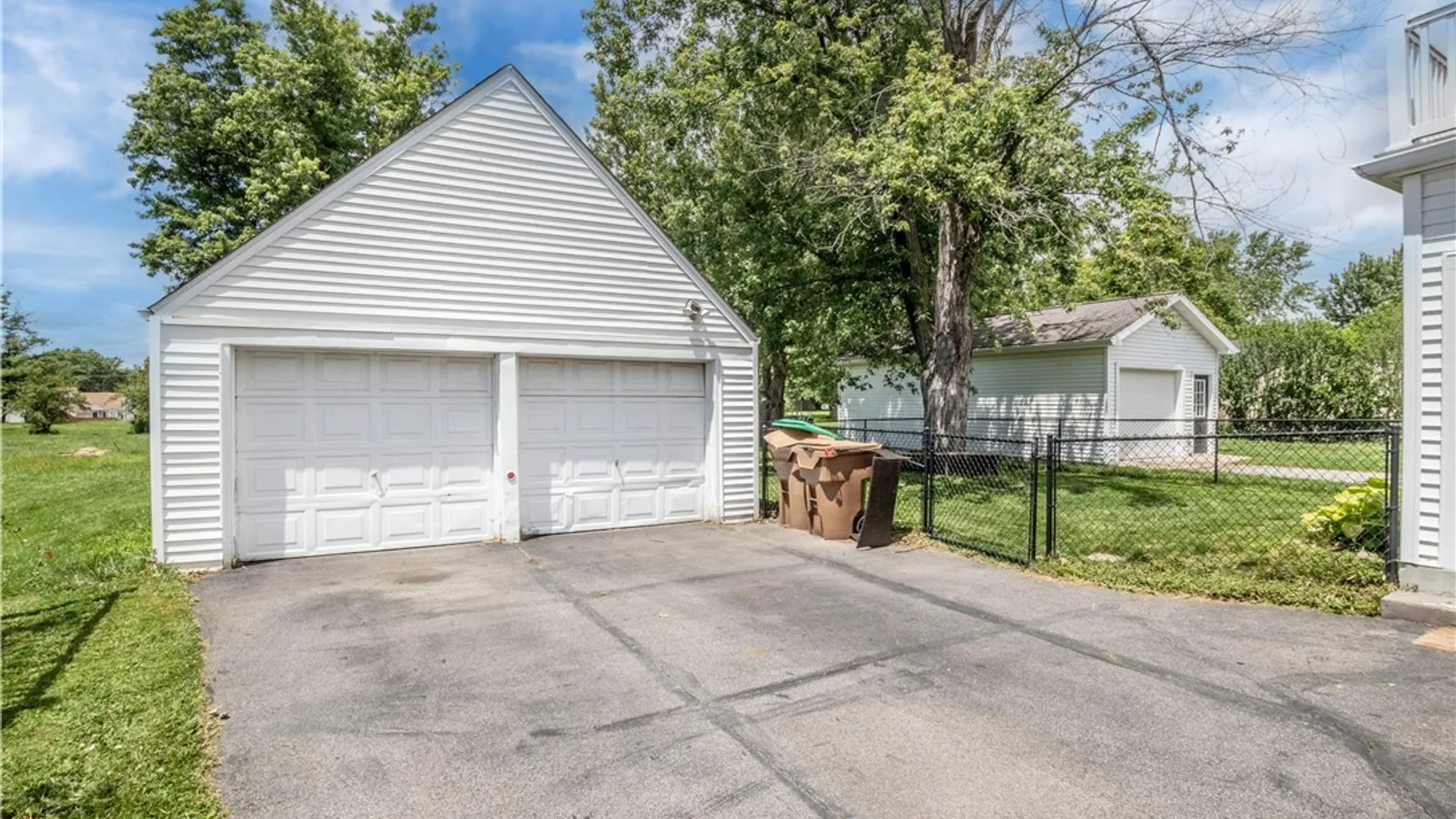 Property at 782 Beach Rd Road, Cheektowaga, NY 14225 33