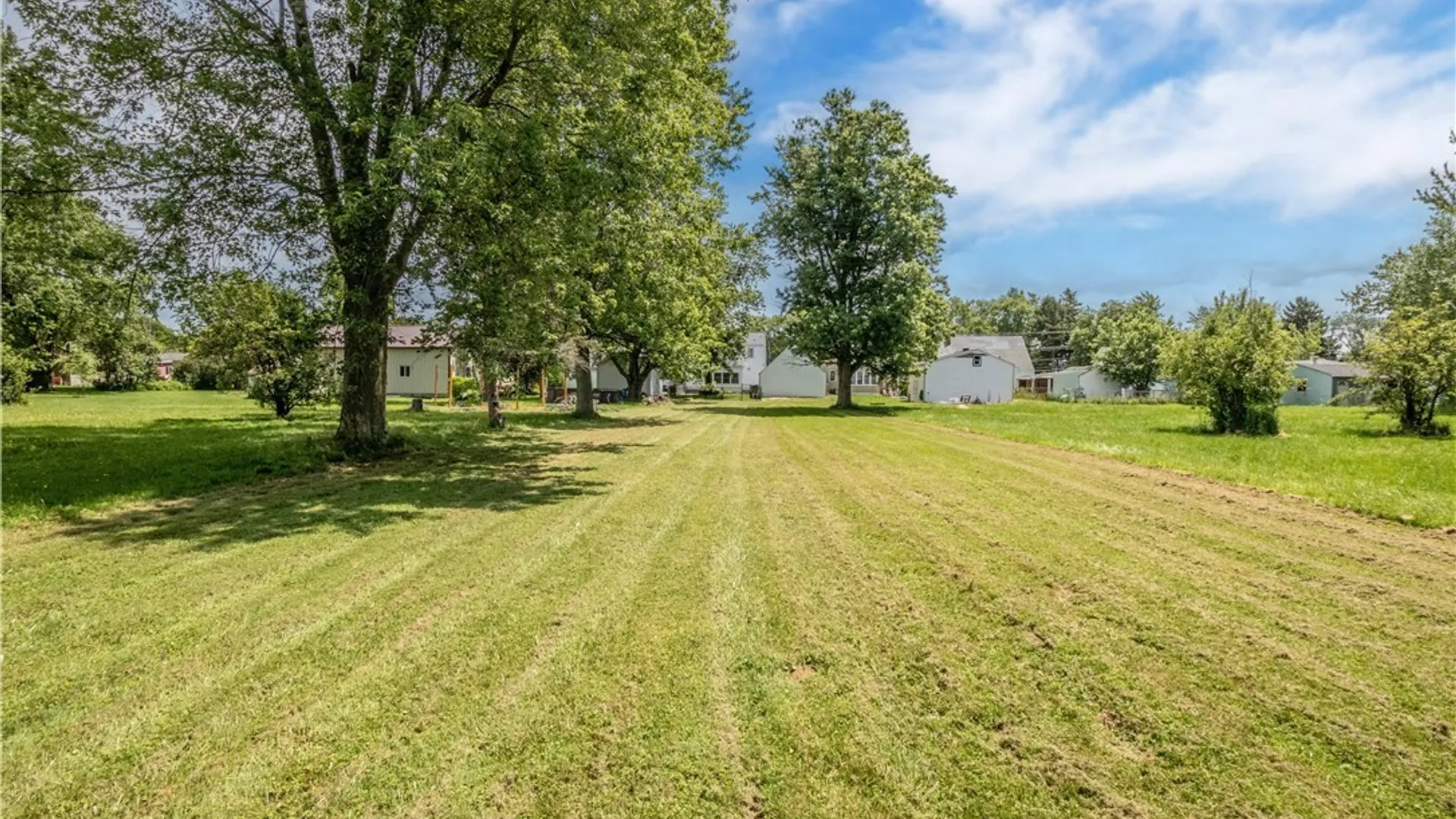 Property at 782 Beach Rd Road, Cheektowaga, NY 14225 39