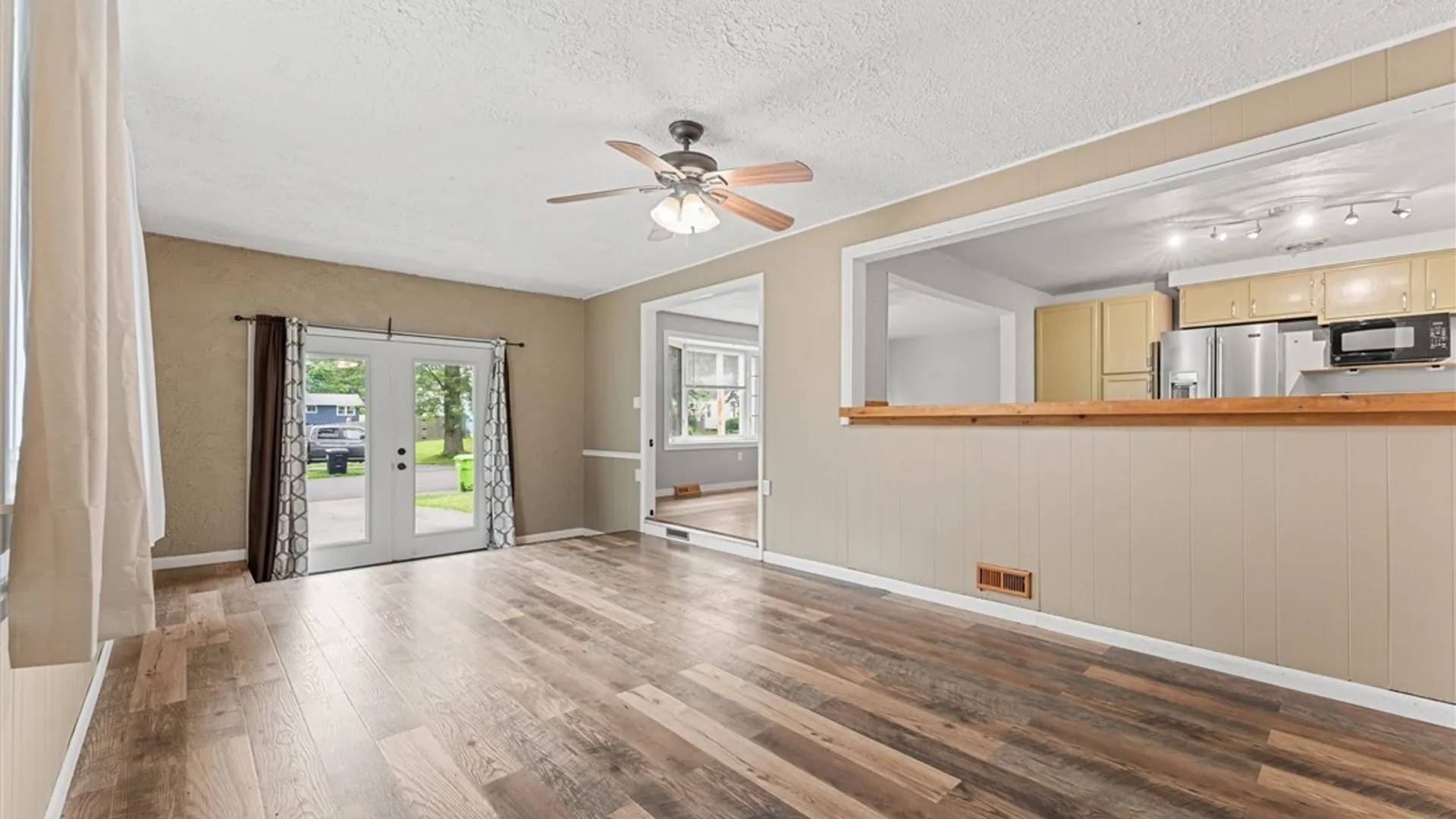 Property at 317 Fairmount Avenue, Salina, NY 13088 11