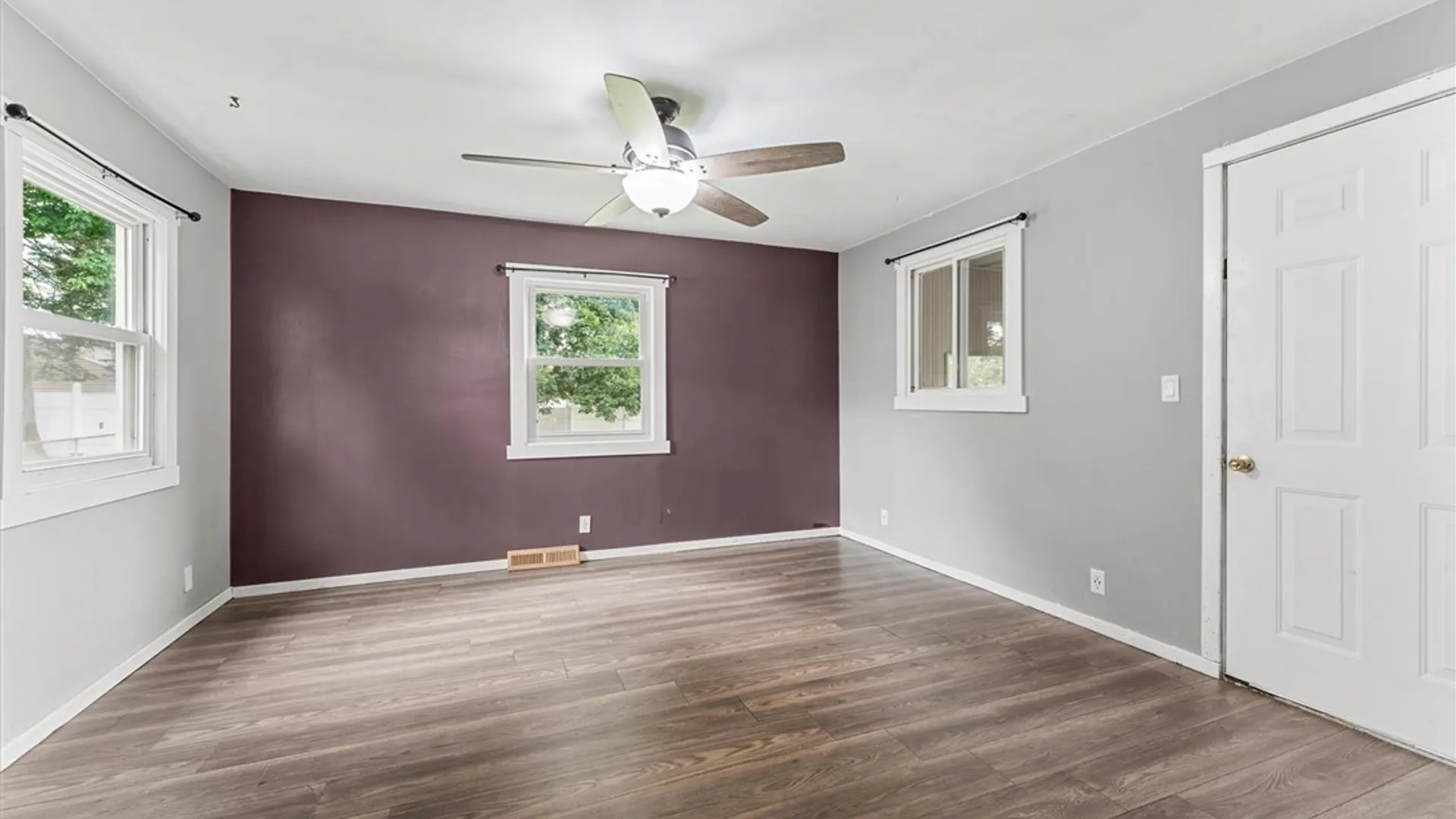 Property at 317 Fairmount Avenue, Salina, NY 13088 14