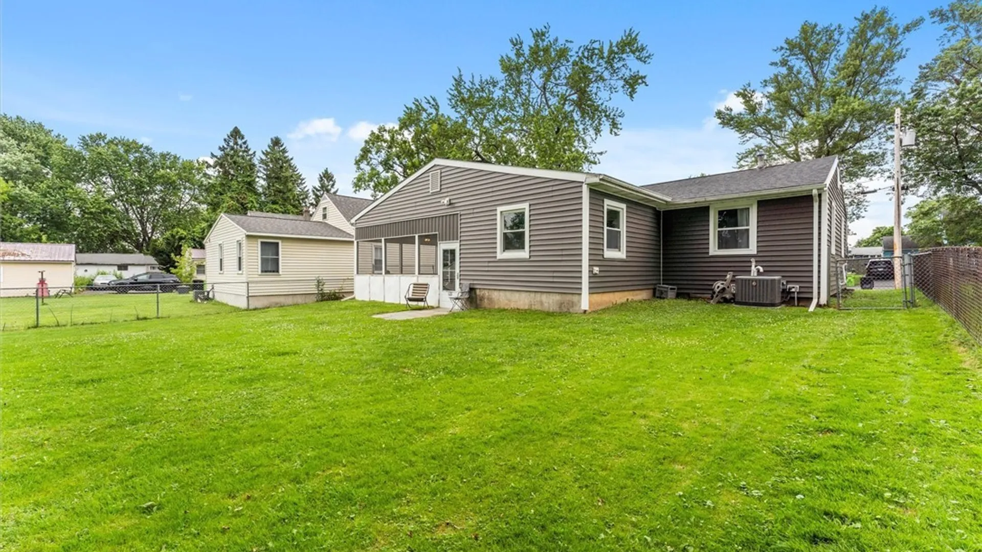 Property at 317 Fairmount Avenue, Salina, NY 13088 28