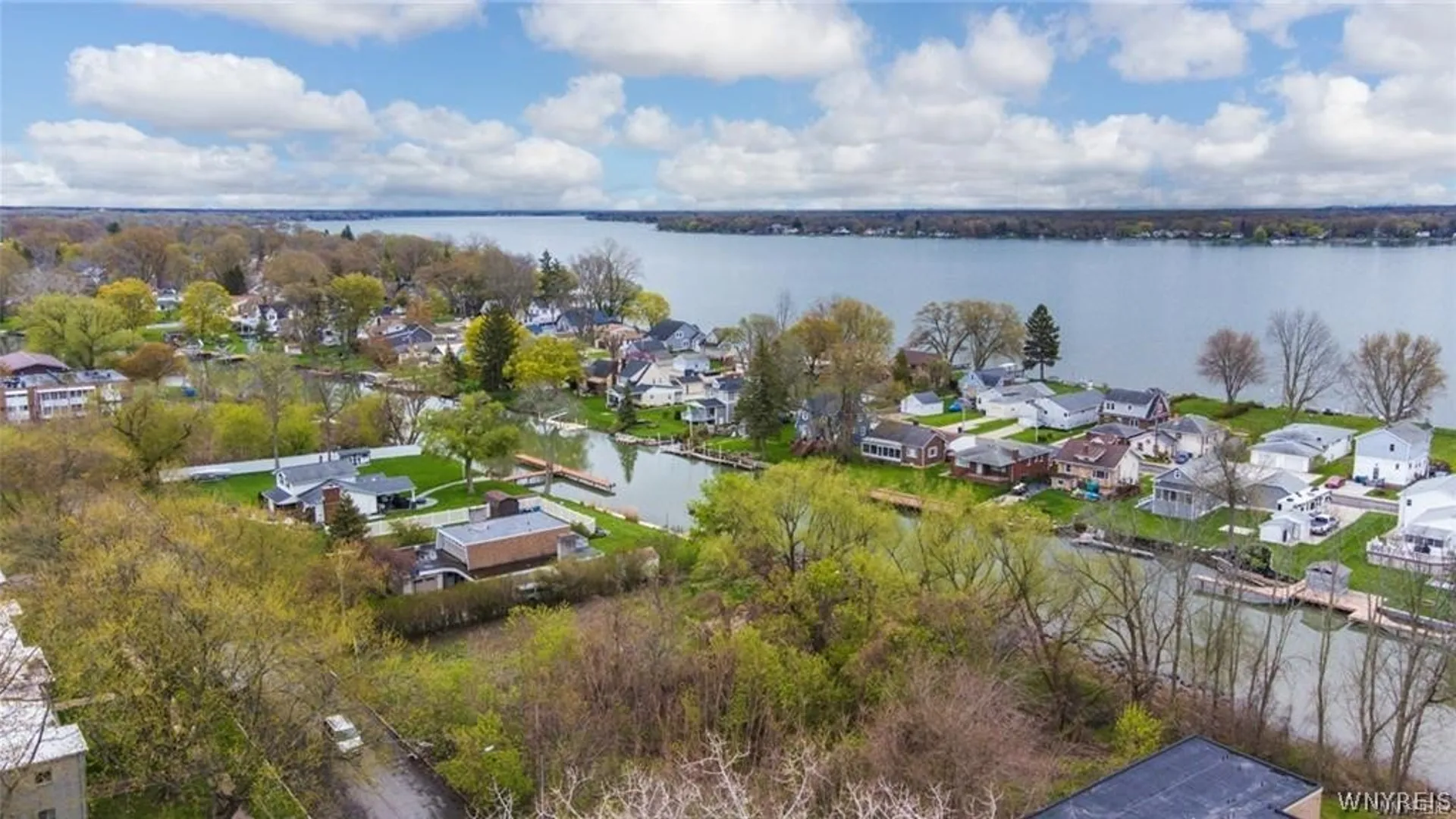 Property at 8217 Valle Drive, Niagara Falls, NY 14304 10