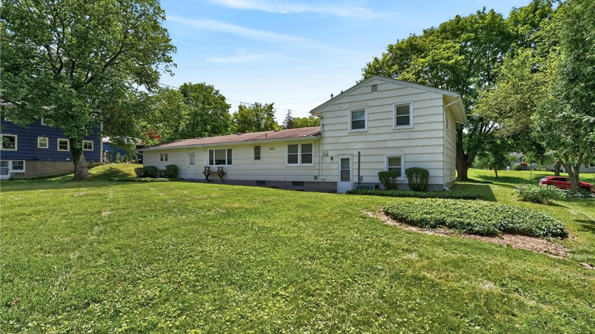 Property at 11 Parkwood Lane, Penfield, NY 14526 48