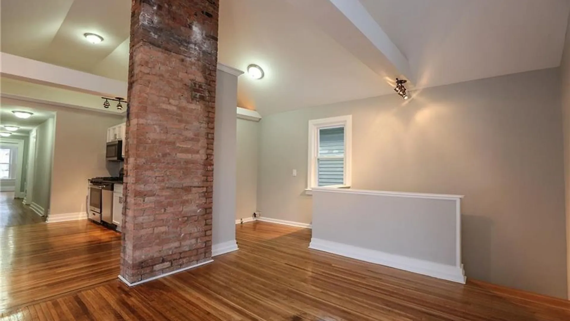 Property at 32 Rowley Street, Rochester, NY 14607 10