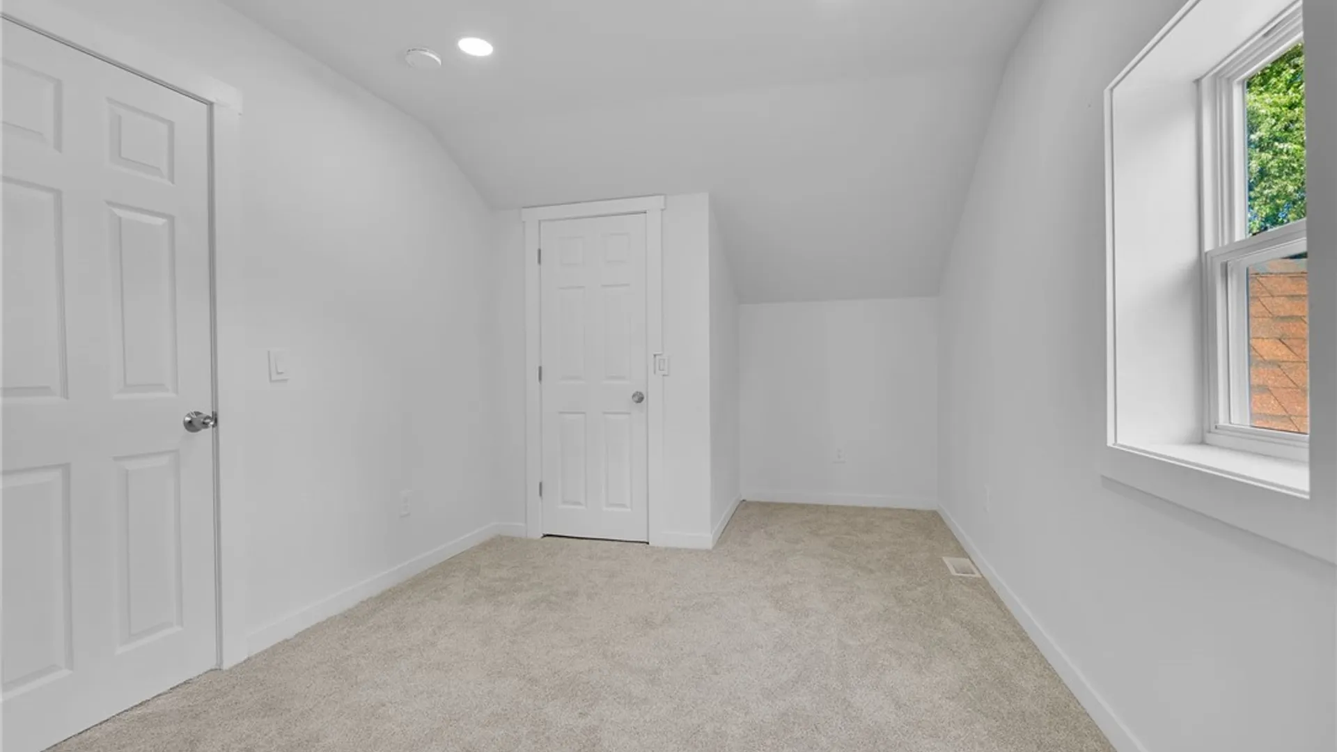 Property at 531 Marilla Street, Buffalo, NY 14220 37