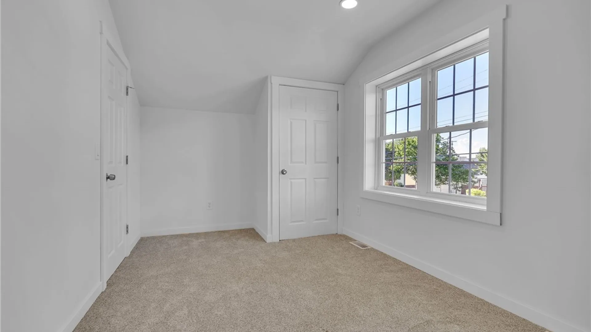 Property at 531 Marilla Street, Buffalo, NY 14220 38
