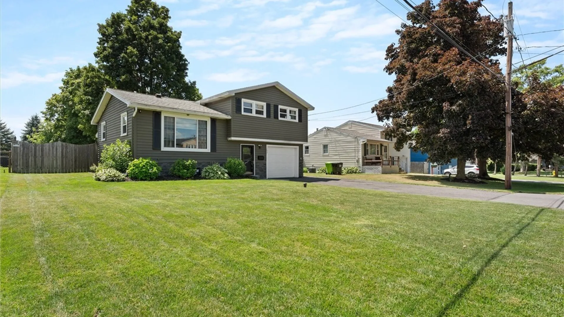 Property at 105 Joel Avenue, Salina, NY 13088 2