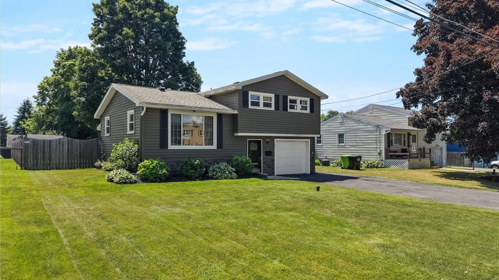 Property at 105 Joel Avenue, Salina, NY 13088 3