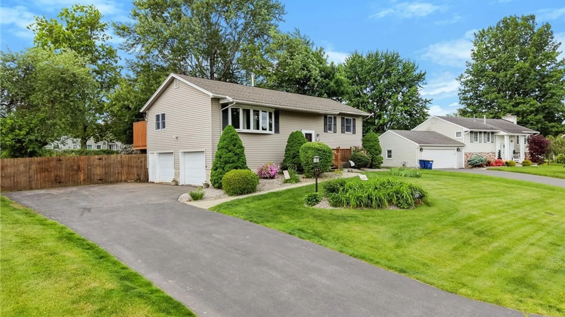 Property at 19 Buccaneer Bend, Van Buren, NY 13027 2