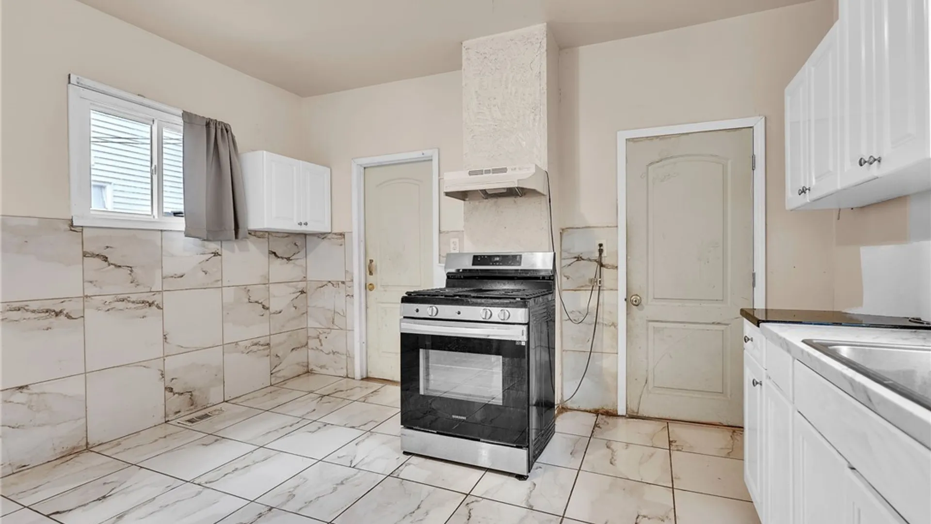 Property at 468 Plymouth Avenue, Buffalo, NY 14213 27