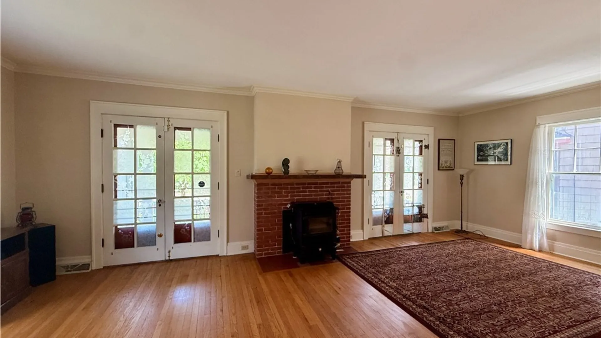 Property at 142 Cambridge Street, Syracuse, NY 13210 14