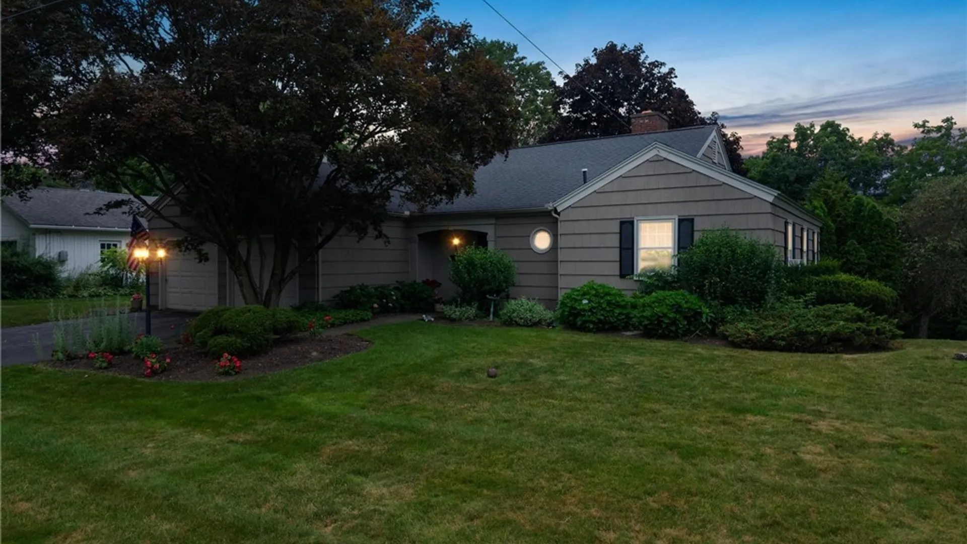 Property at 13 Erregger Terrace, DeWitt, NY 13224 2