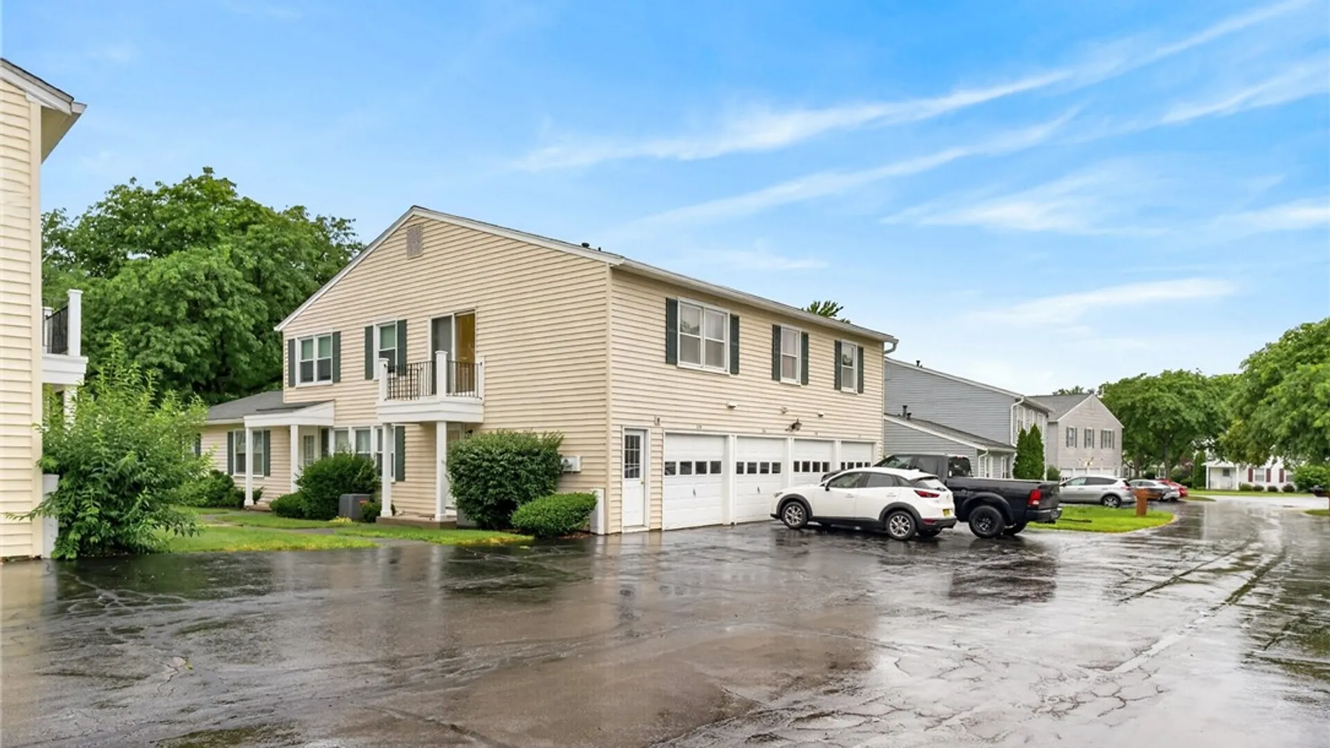 Property at 28 Arrowhead Way, Perinton, NY 14450 5