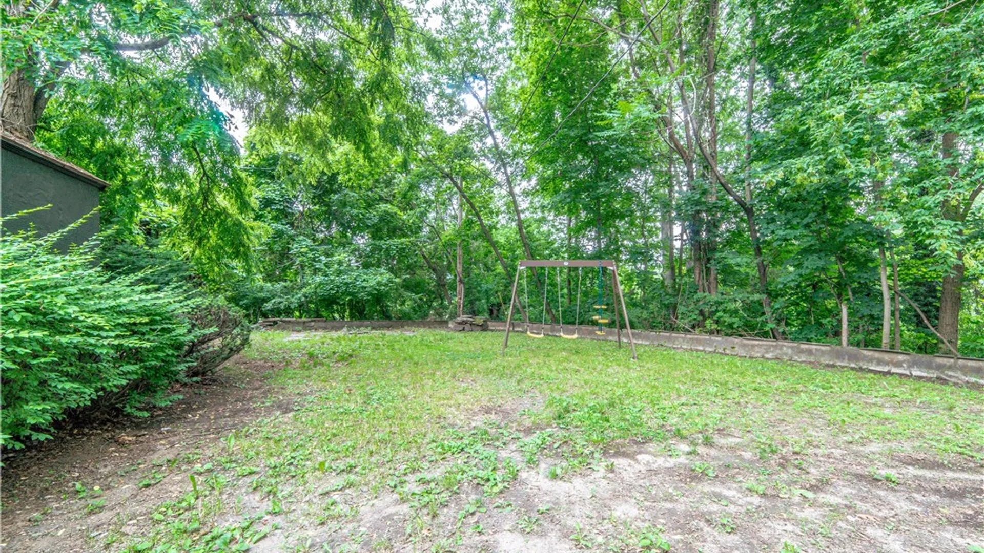Property at 238 River Heights Circle, Rochester, NY 14612 44
