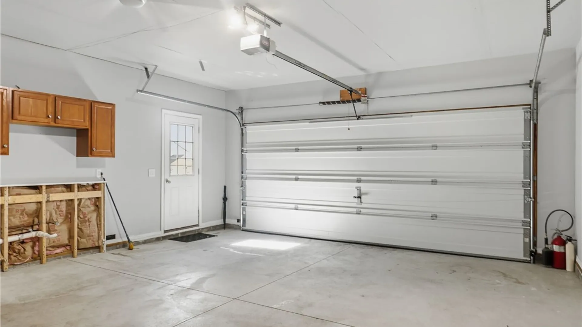 Property at 1024 Pondbrook Point, Webster, NY 14580 25