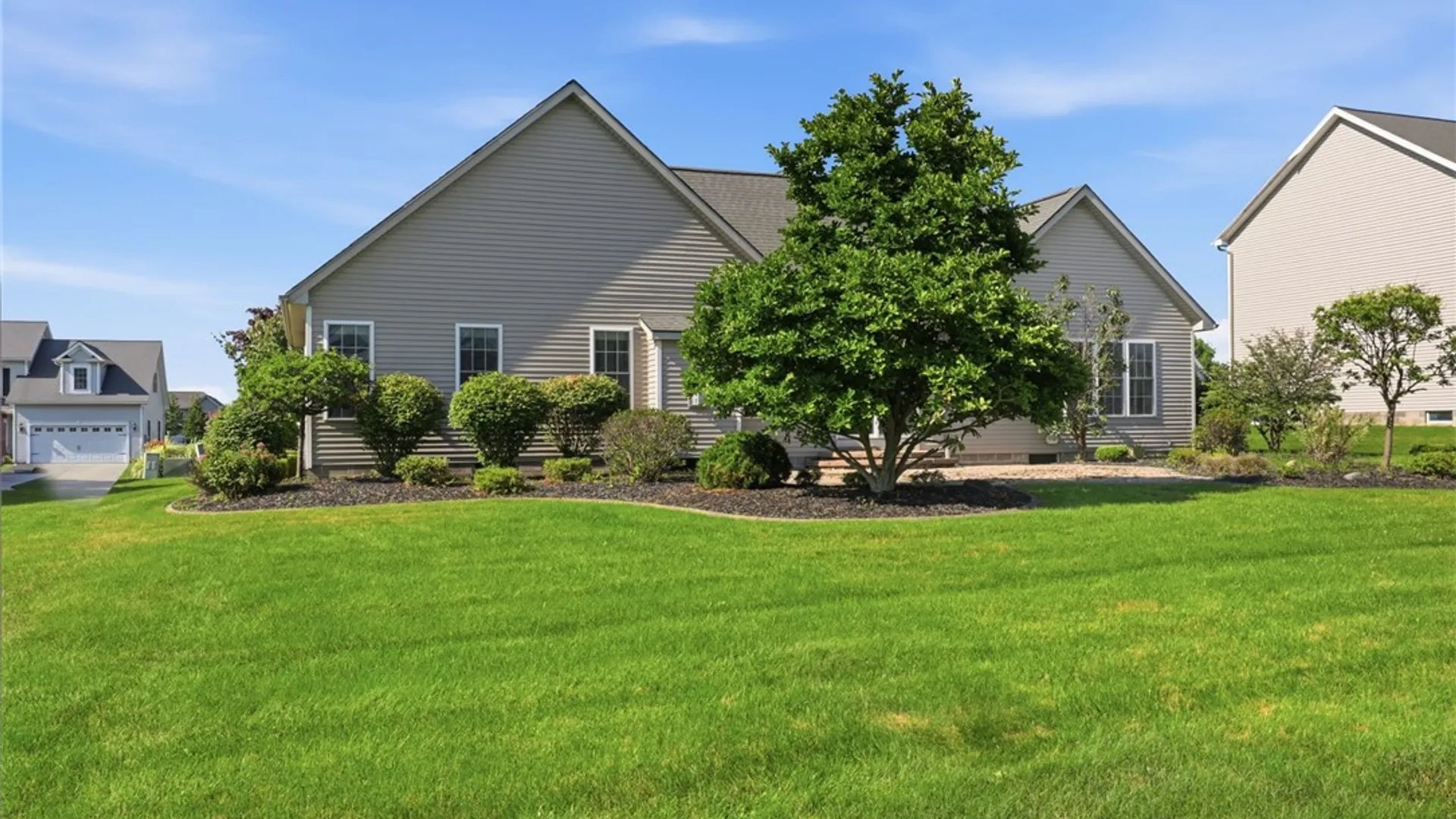 Property at 1024 Pondbrook Point, Webster, NY 14580 29