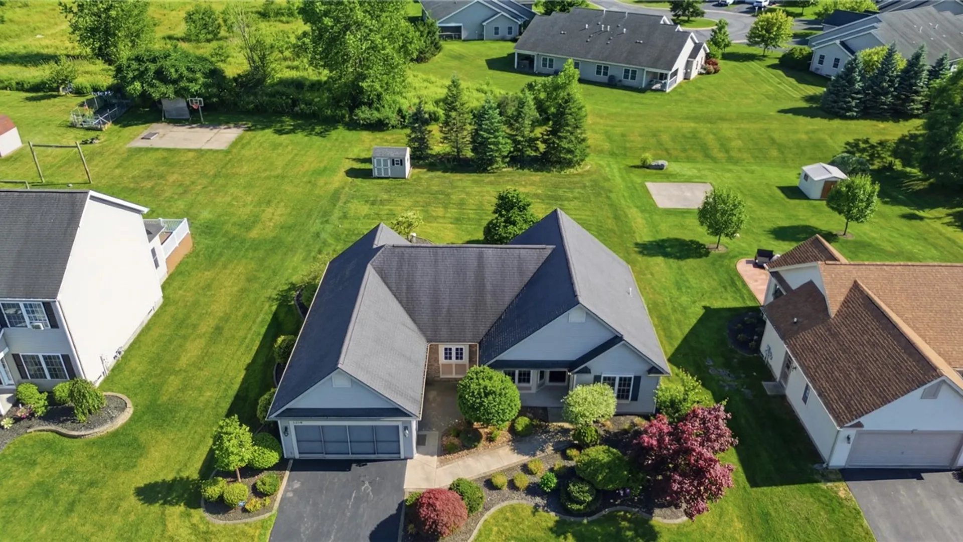 Property at 1024 Pondbrook Point, Webster, NY 14580 31