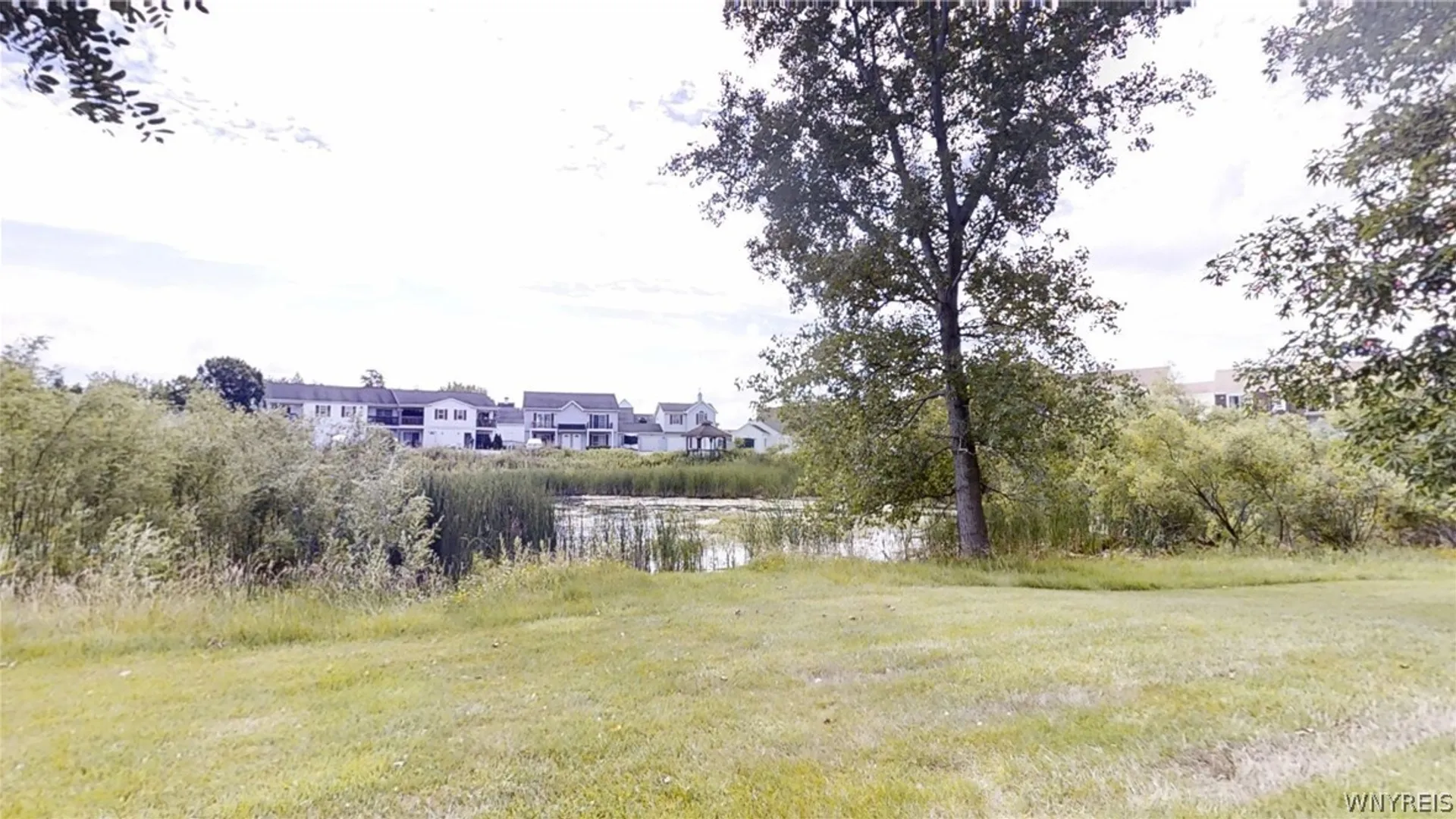 Property at 9 Hawthorne, Lancaster, NY 14043 42