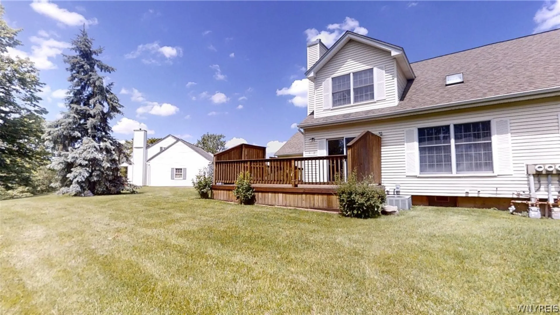Property at 9 Hawthorne, Lancaster, NY 14043 44