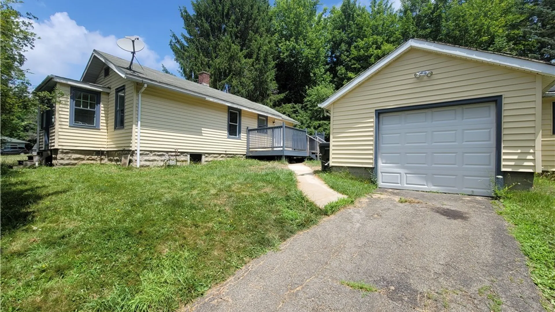 Property at 131 Elam Avenue, Jamestown, NY 14701 4