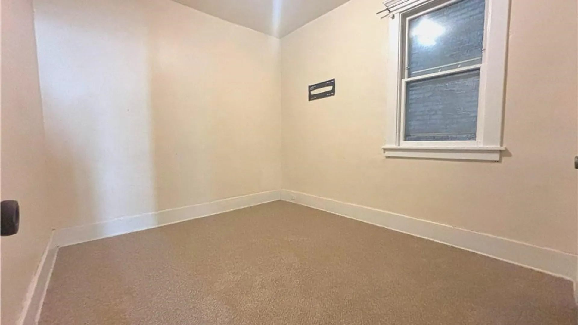Property at 18 Irving Place, Buffalo, NY 14201 6