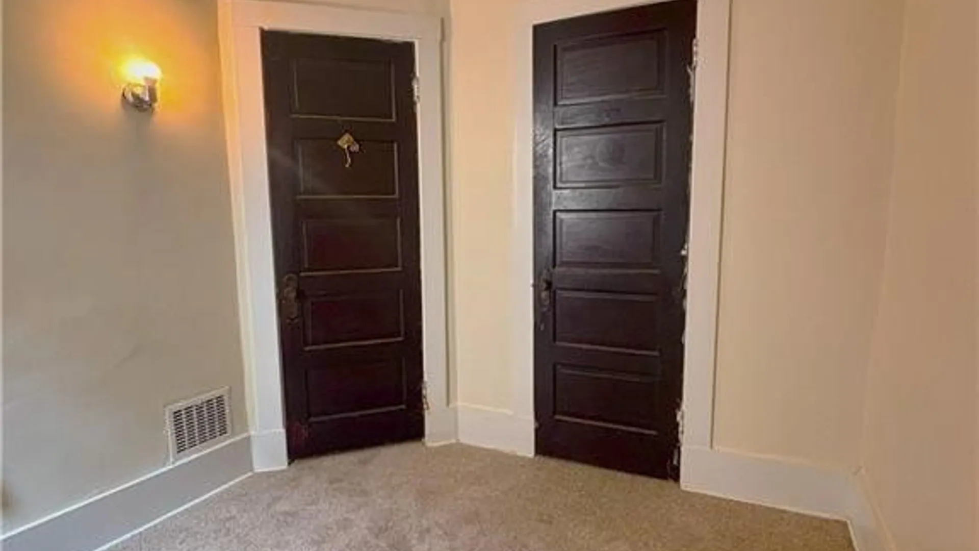 Property at 18 Irving Place, Buffalo, NY 14201 8
