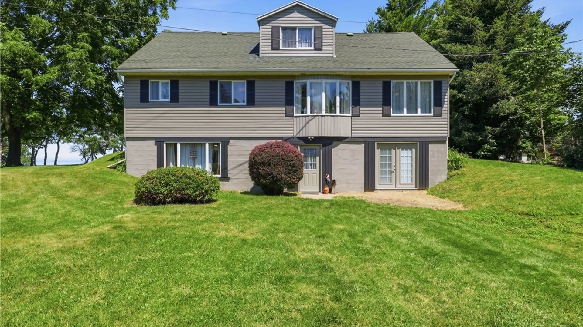 Property at 14775 Lakeshore Road, Carlton, NY 14477 2