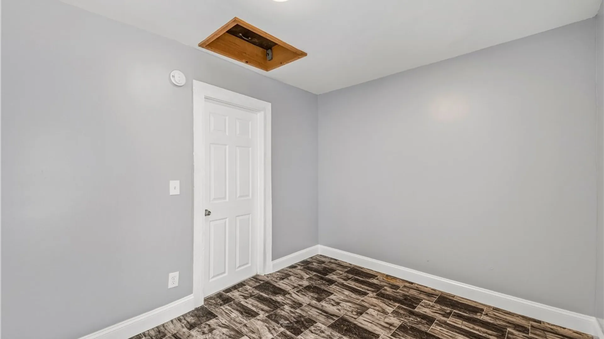 Property at 389 Military Road, Buffalo, NY 14207 18