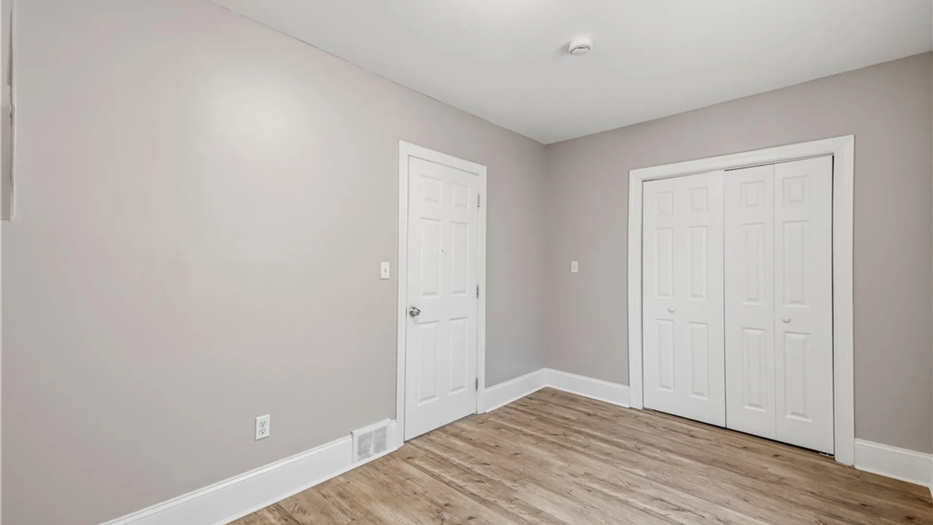 Property at 389 Military Road, Buffalo, NY 14207 9